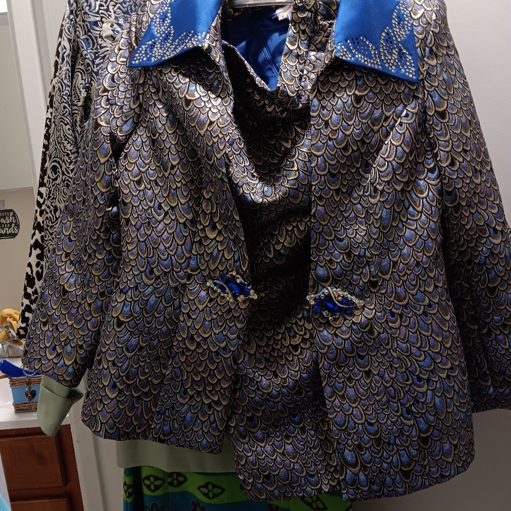 Dresses, 2pc suits, coats, curtains,  ..casual..dressy..belts, blue hat,purse,